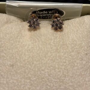 Swarovski Crystals Elements Flower Stud Earrings